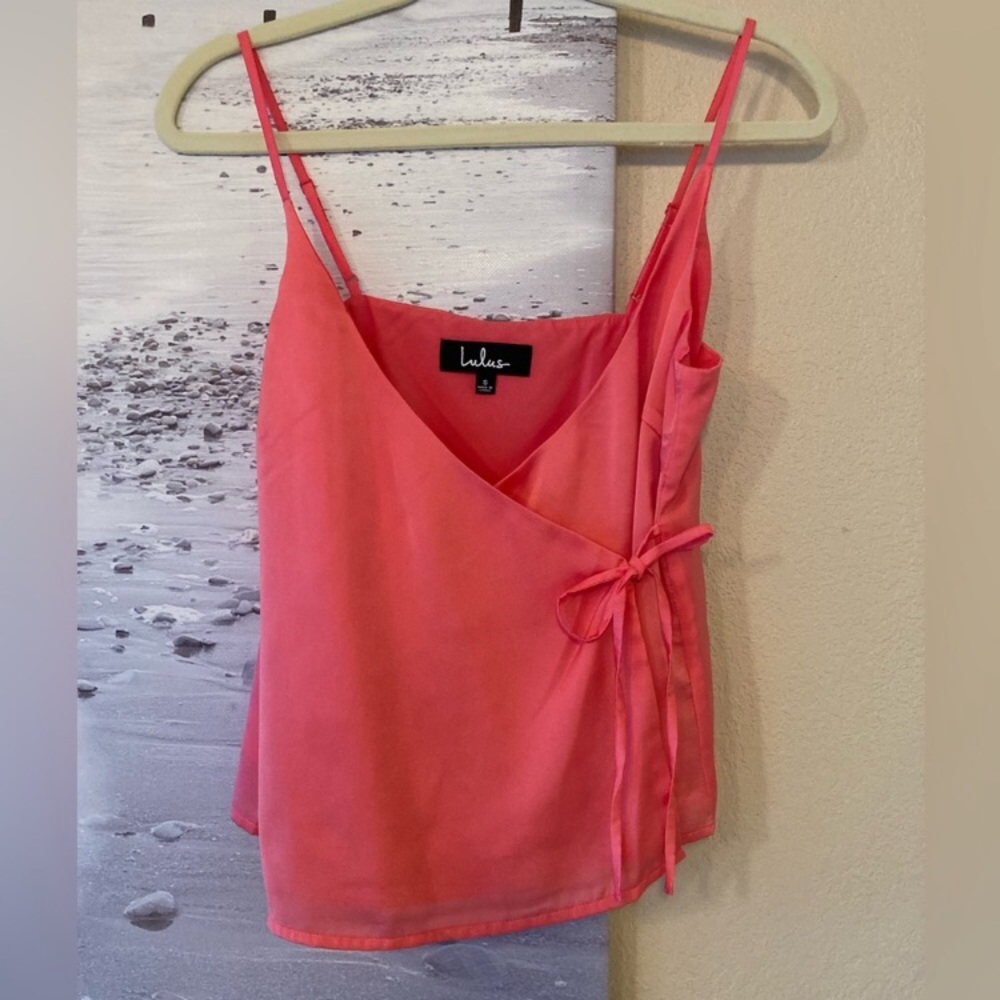 NWOT- Lulu’s Wrap Tank Top- Size Small